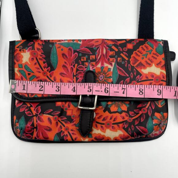 Fossil Key-Per Floral Coated Canvas Crossbody Purse + Wallet Wristlet Pink Black - Picture 9 of 12